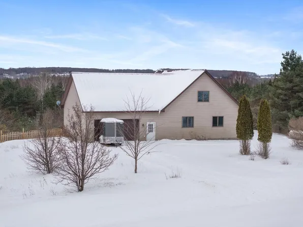 12345 Hebron Mail Rd, Cheboygan, MI 49721