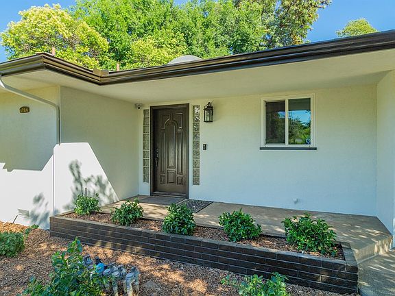 4th image of 4784 N Glenn Ave