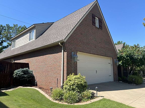 3rd image of 8606 E 110th Ct