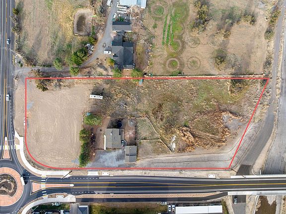 2nd image of 63210 Deschutes Market Rd