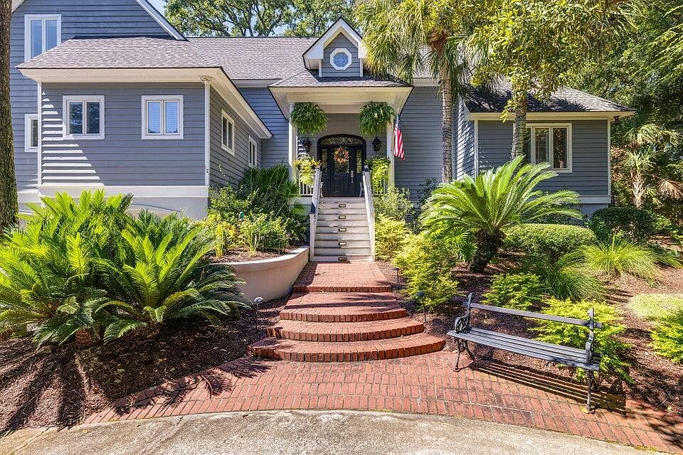 1st image of 10 Dune Ridge Ln