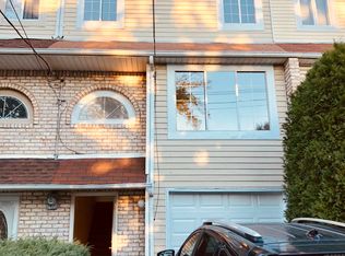 31 Eagan Ave, Staten Island, NY 10312