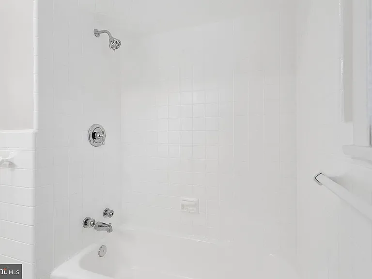 127 Bell Ave — Photo 13