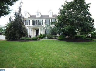 4 Compton Dr, East Windsor, NJ 08520