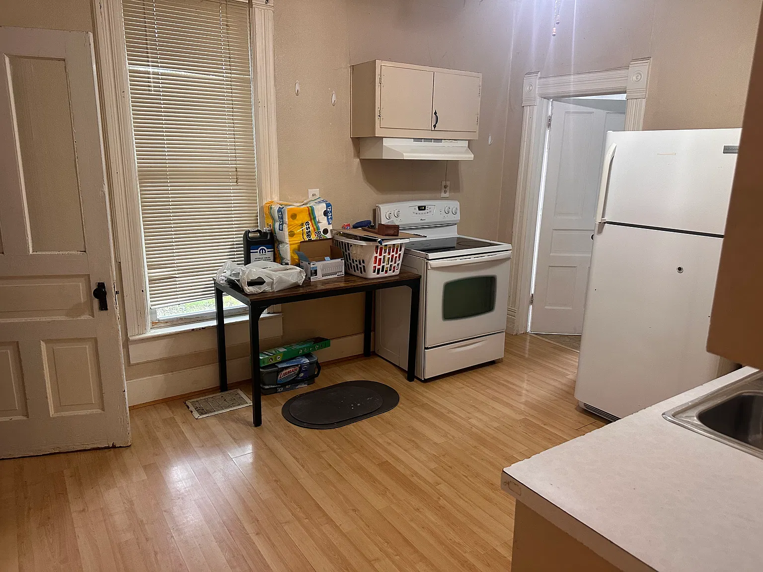 4 bed, 1250 sqft, $1,250 — Photo 2