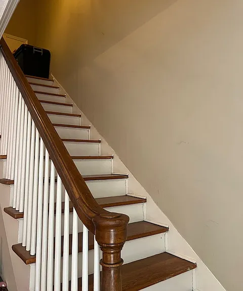 700 N Roan St #11 — Photo 4
