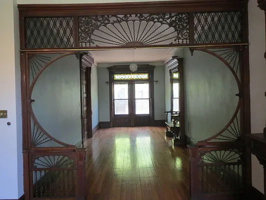 Sold by Heights Real Estate Advisors | media 10