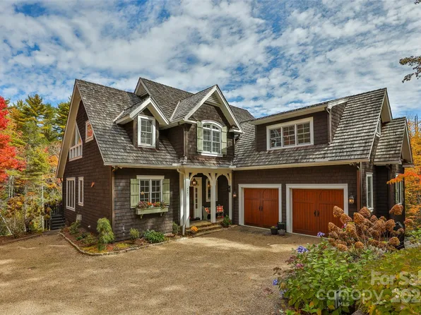 350 Rock House Falls Ln, Sapphire, NC 28774