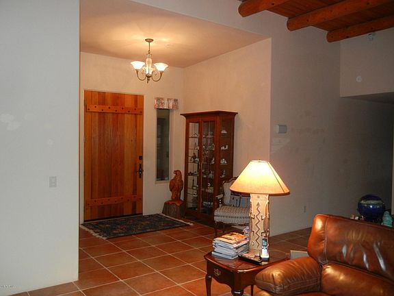 4th image of 1052 E Cave Canyon Pl