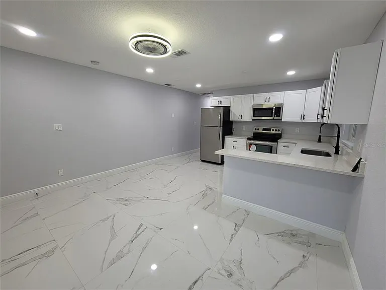 7813 Lakeshore Dr #B — Photo 18