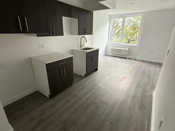 170 Marcy Avenue image 4 of 23