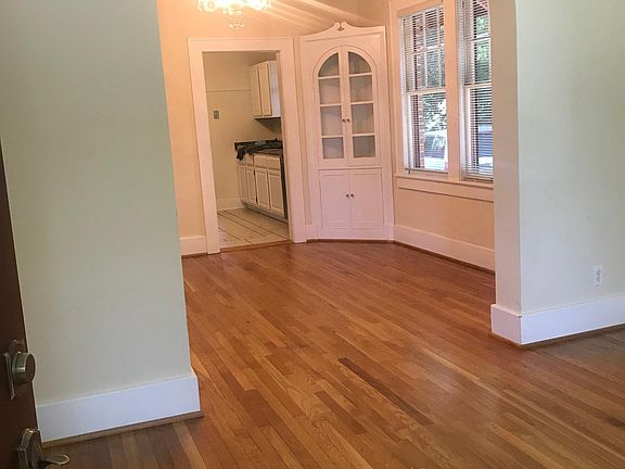5th image of 1725 Magnolia Ave