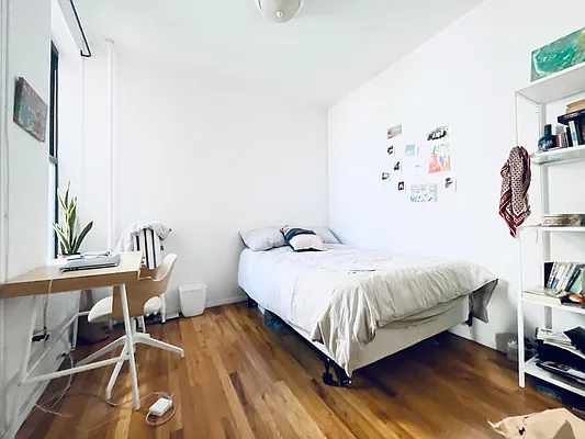 Rented by Level Group | media 4