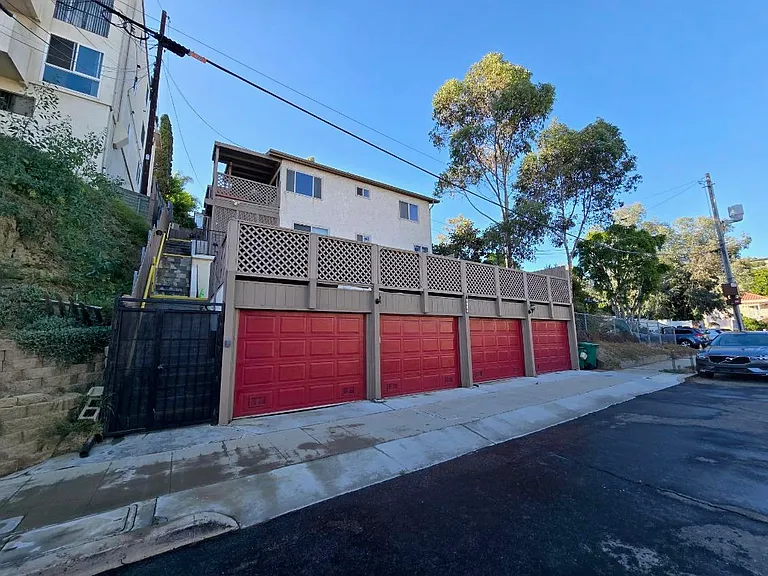 1218 W Spruce St #D — Photo 8