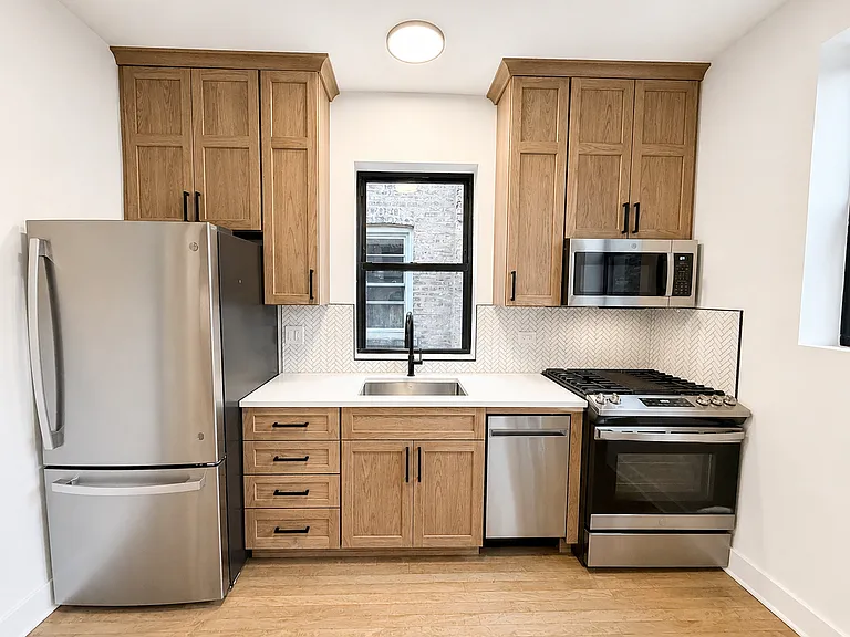 3807 N Lawndale Ave #2 — Photo 4