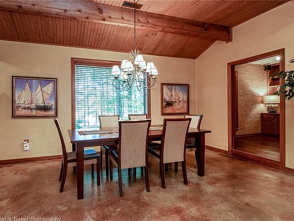 5th image of 2446 N Brophy Ave