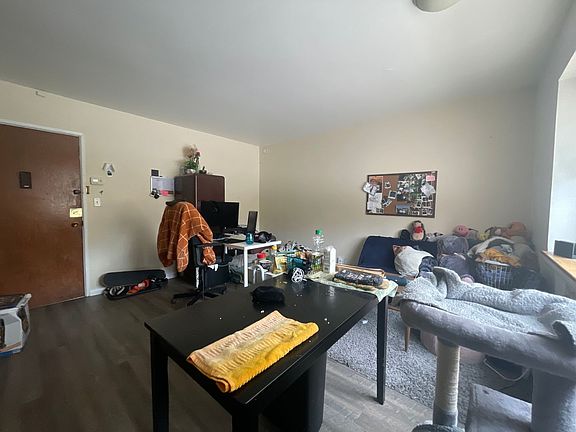 3rd image of 1417 N Prospect Ave #210