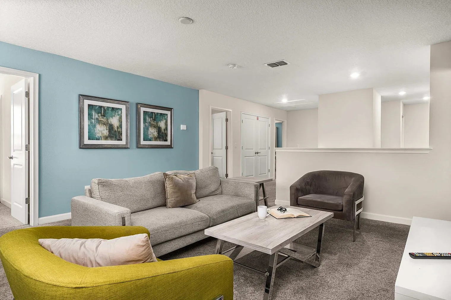 8 bed, 5.0 bath, 3907 sqft, $7,830 — Photo 2