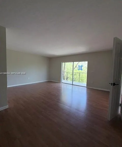 2640 NE 135th St #317 — Photo 17