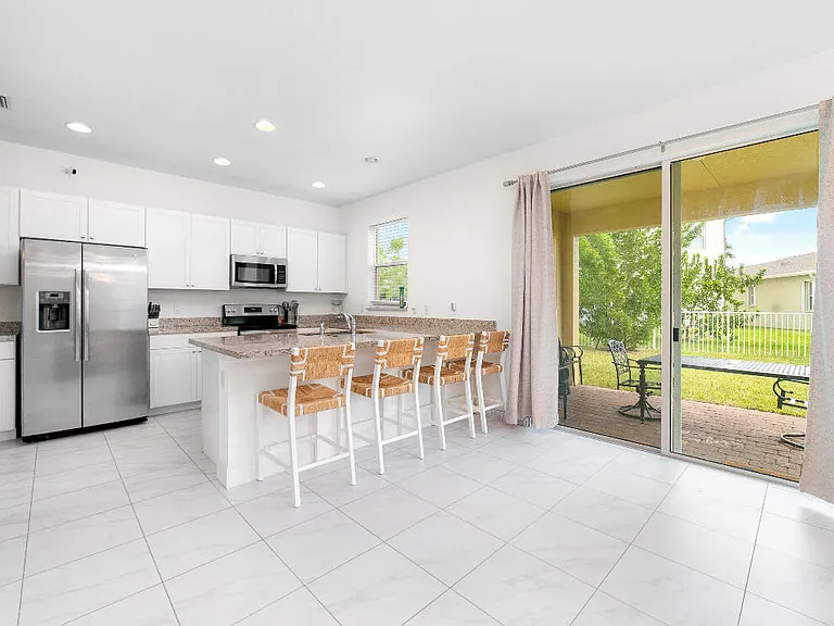 2011 NW Cataluna Cir — Photo 13