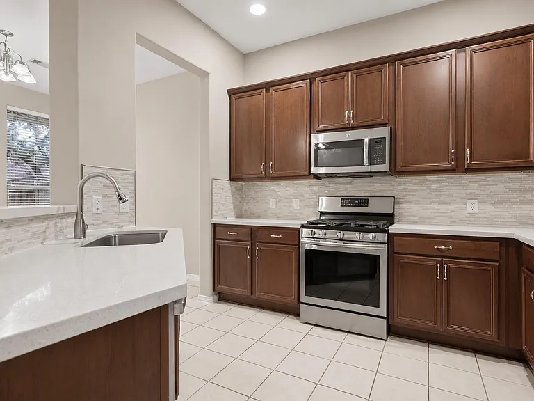 719 Levi Bnd — Photo 13