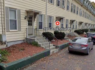 16 Centennial Pl #3R, Framingham, MA 01701