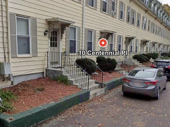 16 Centennial Pl #3R, Framingham, MA 01701