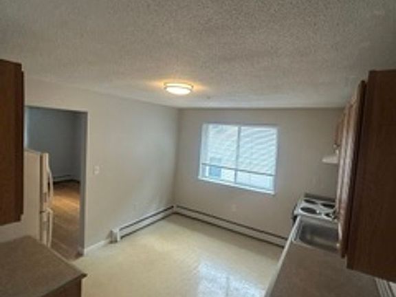4th image of 56 Curtis St APT 4