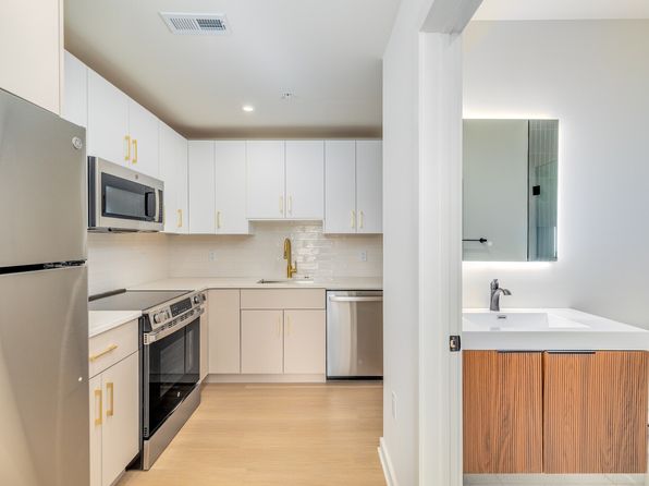 416 Vine St #809F81A62