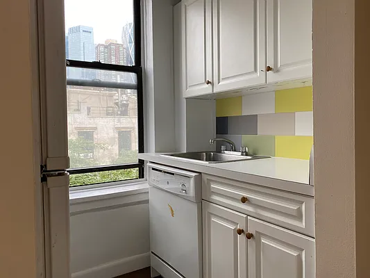 Rented by Bauman Realty Group | media 16