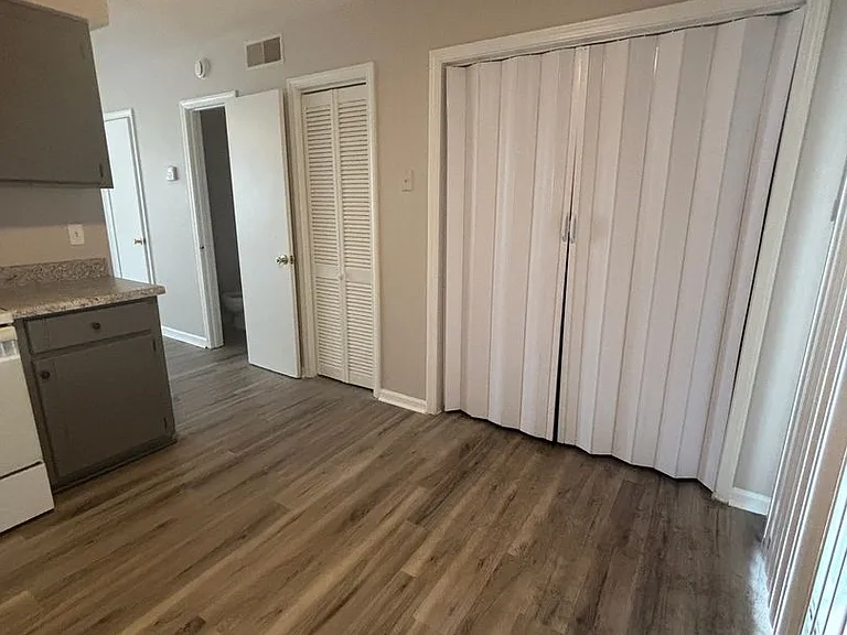 122 Lari Ln — Photo 4