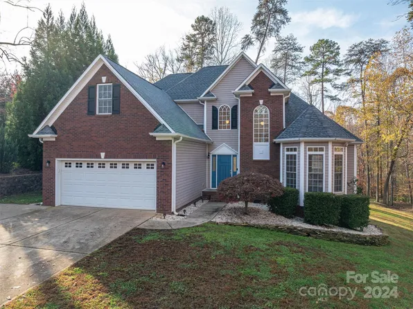 711 Crystal Lynn Dr, Lowell, NC 28098