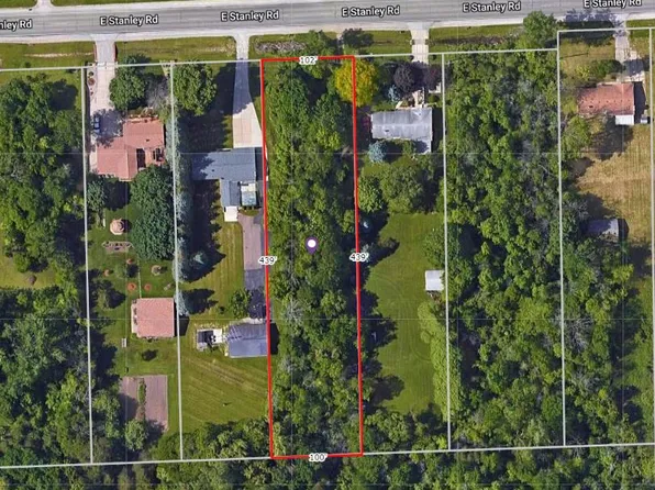 2444 E Stanley Rd, Davison, MI 48423