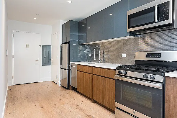 Rented by Living New York | media 2