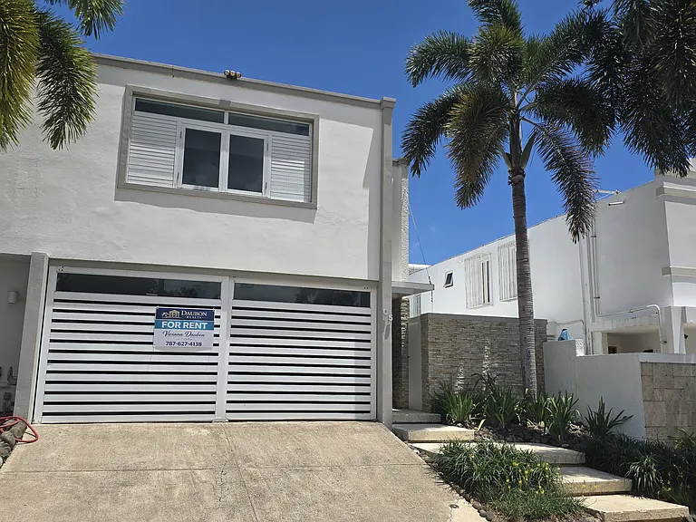 4 Urb Mansiones De Garden Hls — Photo 1