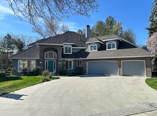 3201 E Rivernest Ln, Boise, ID 83706