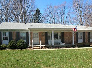 6198 Greenview Dr, Burton, MI 48509