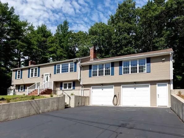 34 Surrey Dr, Plymouth, MA 02360