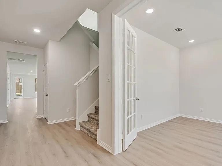 3317 Loftwood Ln — Photo 12