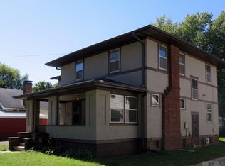 415 N 10th St, Oskaloosa, IA 52577