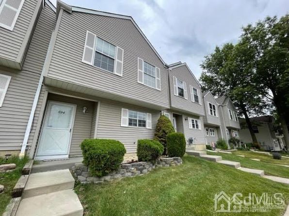 694 Darlington Dr