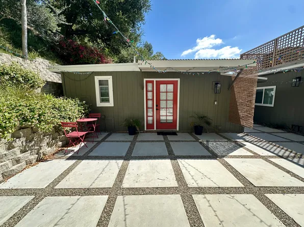 3823 Broadlawn Dr, Los Angeles, CA 90068