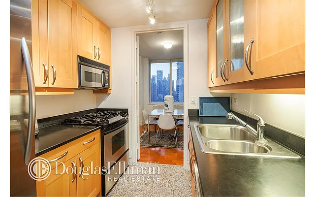 Rented by Douglas Elliman | media 11