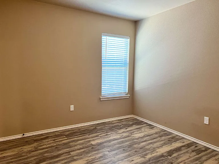7404 5th St #3 — Photo 9