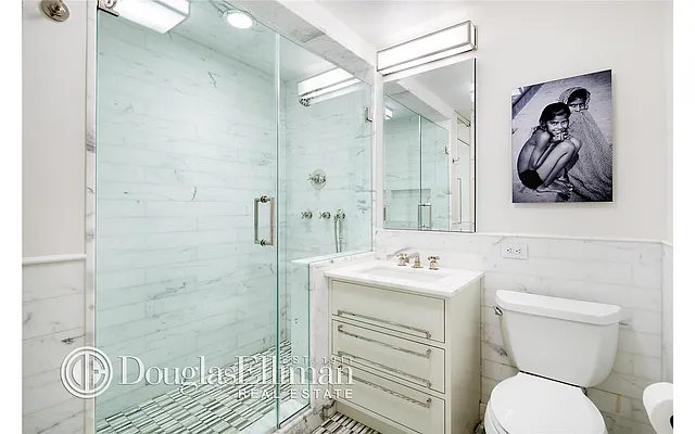 Sold by Douglas Elliman | media 21