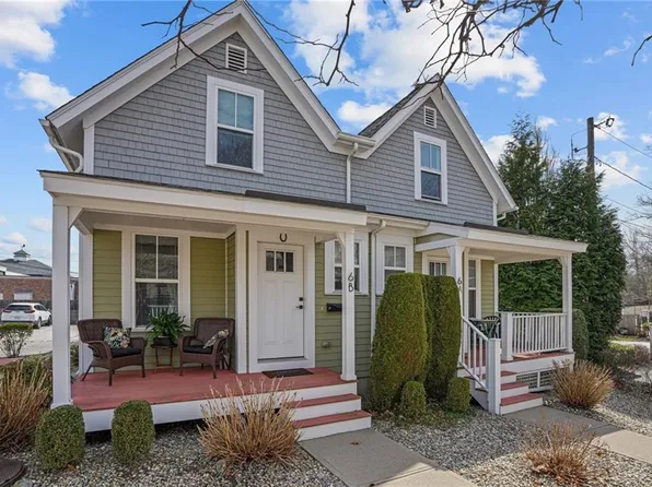 38 Greene St APT 6B, East Greenwich, RI 02818