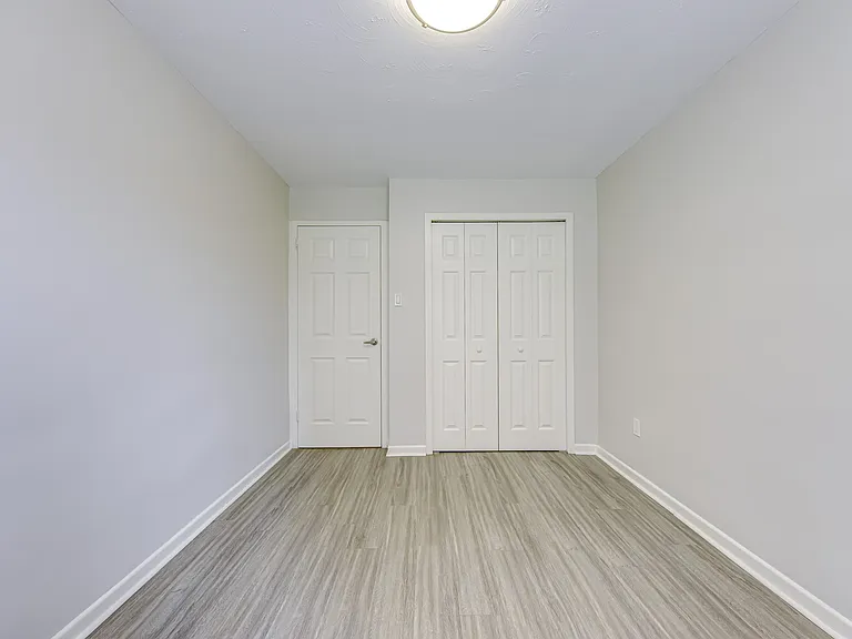 6521 Drummond Rd — Photo 20