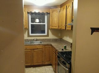 192 Winthrop Street #Floor, Fall River, MA 02721