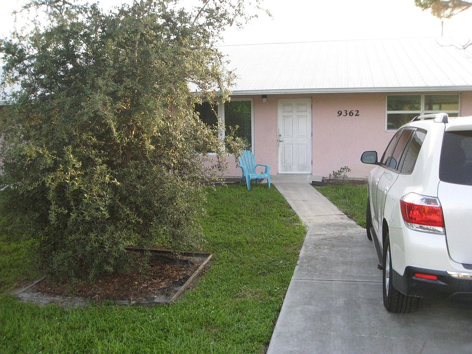 2nd image of 9362 SE Parkway Dr