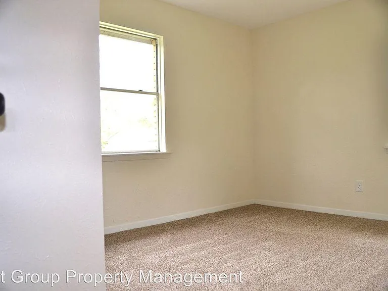 1618 Harley Dr — Photo 16